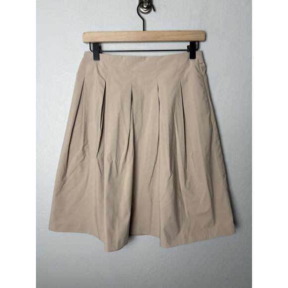 Uniqlo Pleated Skirt Khaki Midi Length Size Medium Academia Stretch - Picture 1 of 3